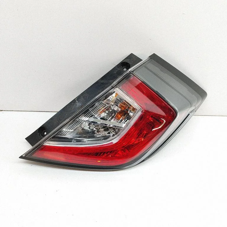 Lampa tylna w błotniku 33500TGLG01