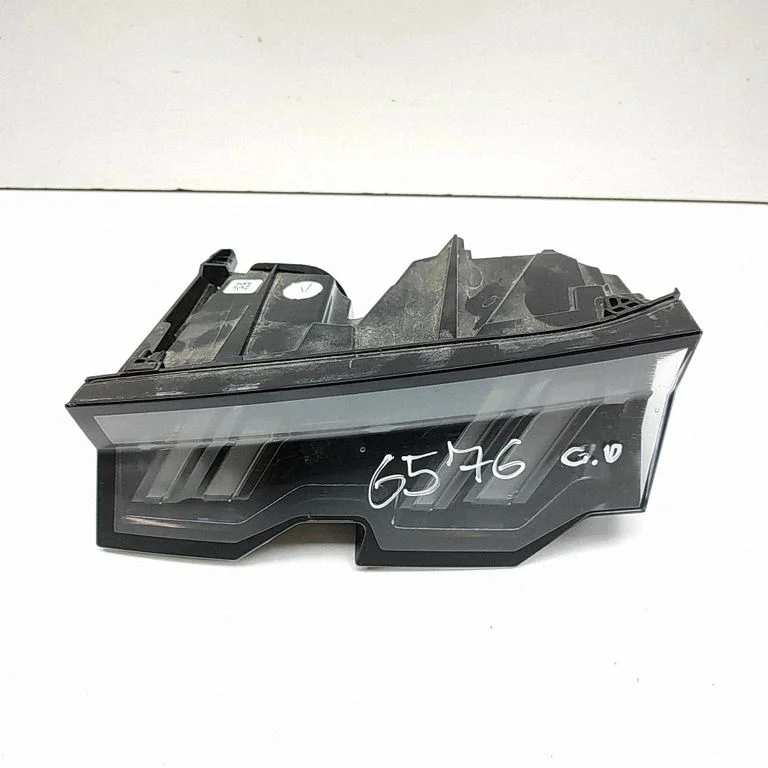 Tailgate rear/tail lights 9839770480