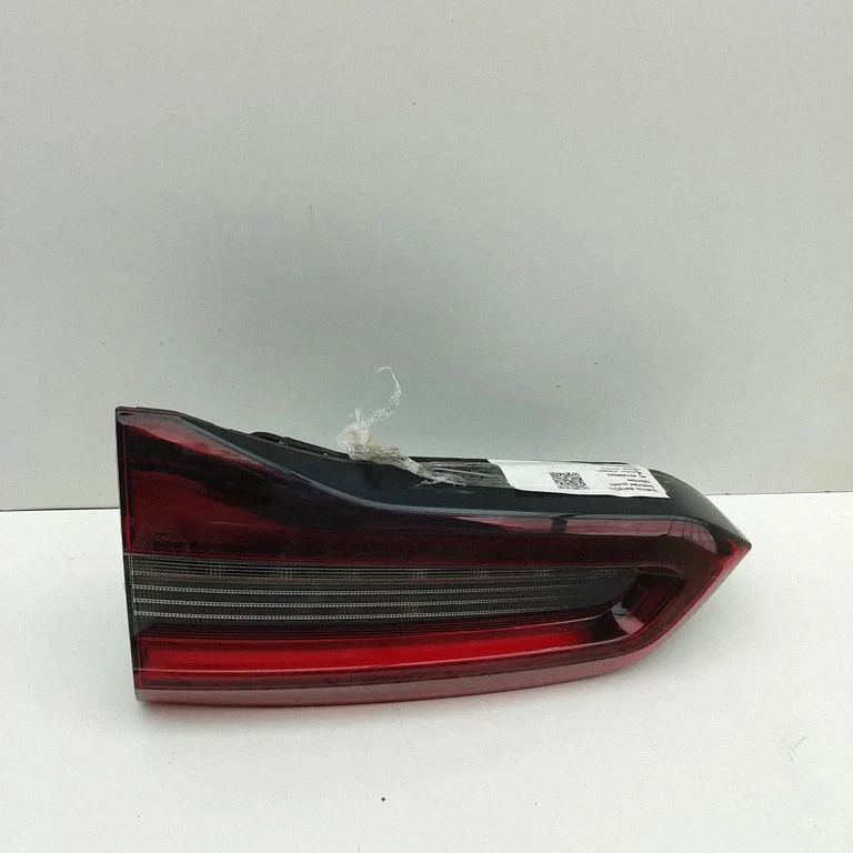 Tailgate rear/tail lights 5A0DB06