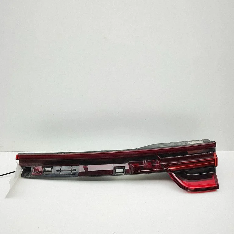 Tailgate rear/tail lights 971945208C