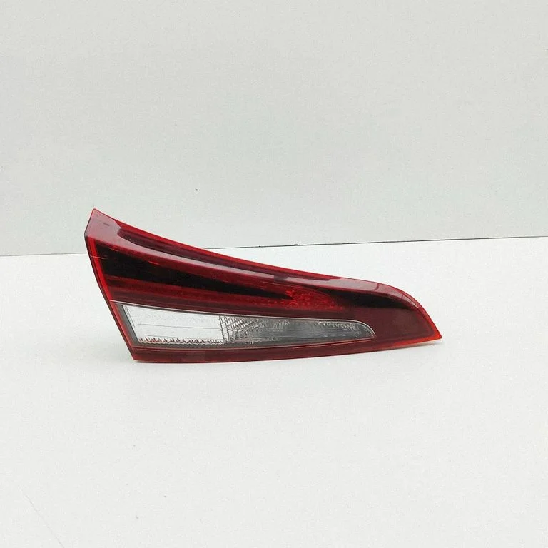 Tagatuli luugil 92403K0100