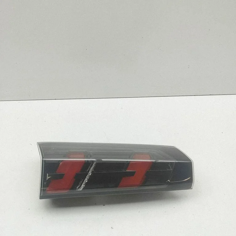 Tailgate rear/tail lights 26950132
