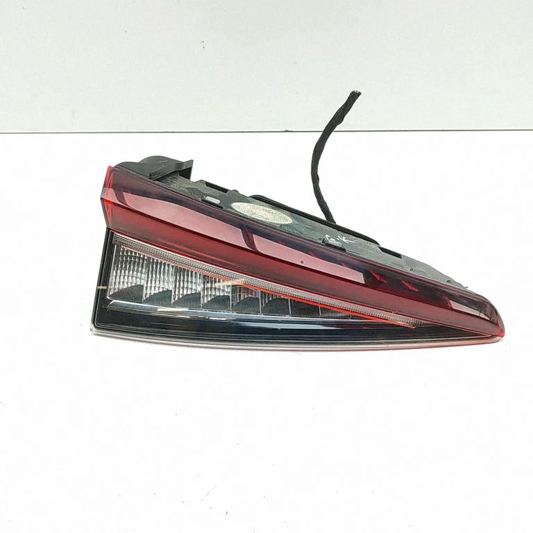 Tagatuli luugil 5LG945307C
