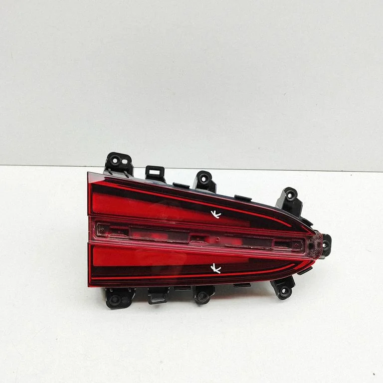 Tagatuli luugil 92403CU010 – Genesis GV60 (2021-)