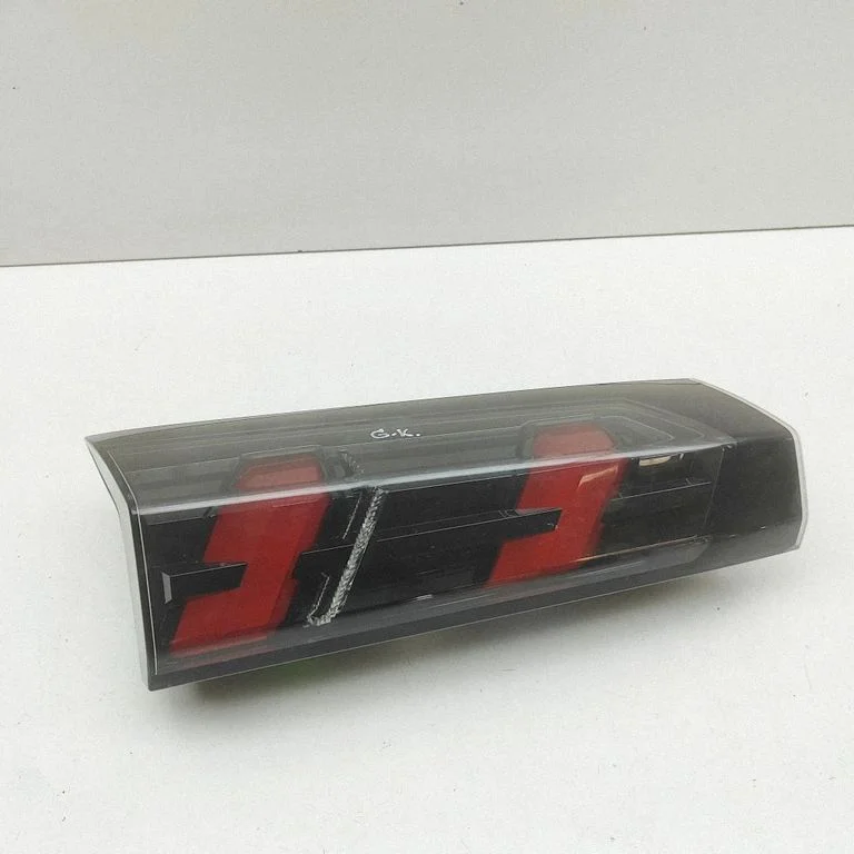 Tailgate rear/tail lights 26950132