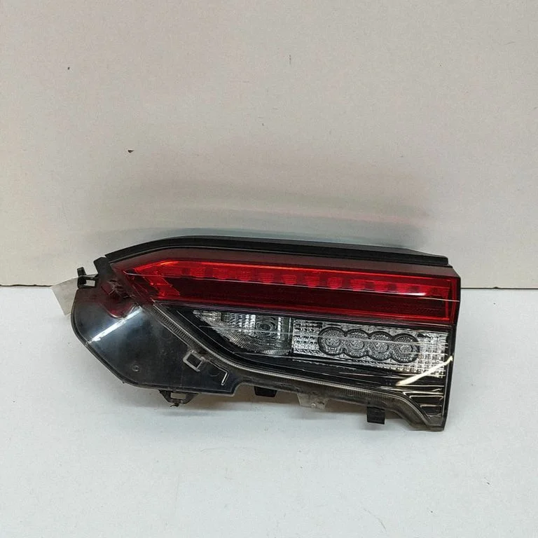 Tailgate rear/tail lights 8158042091