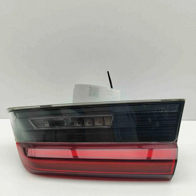 Tailgate rear/tail lights 5A3BC62