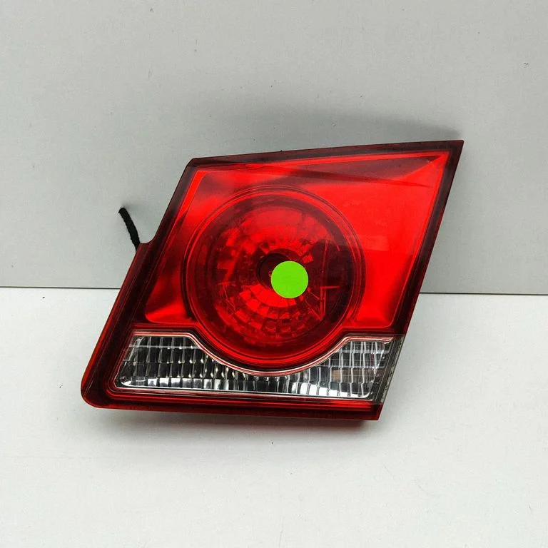 Tailgate rear/tail lights – Chevrolet Cruze (2009-2016)