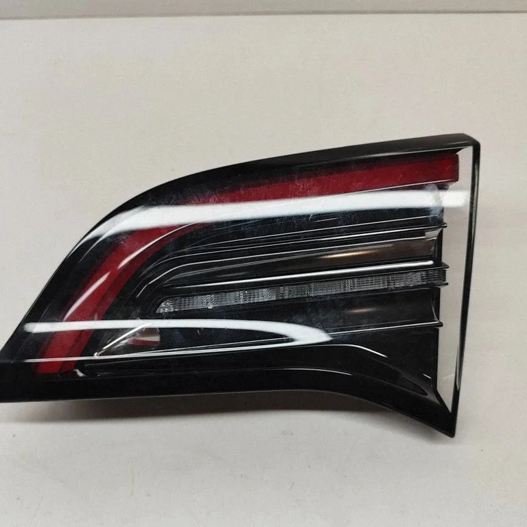 Tagatuli luugil – Tesla Model Y (2020-)