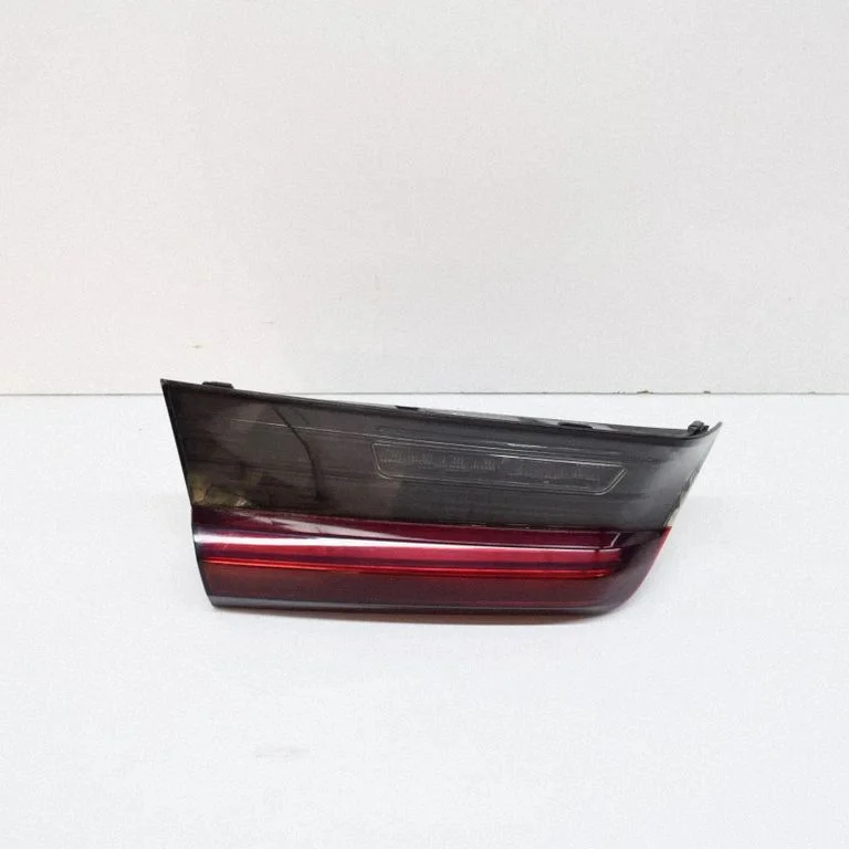 Lampa tylna w klapie – BMW Seria 3 G20 G21 (2019-)