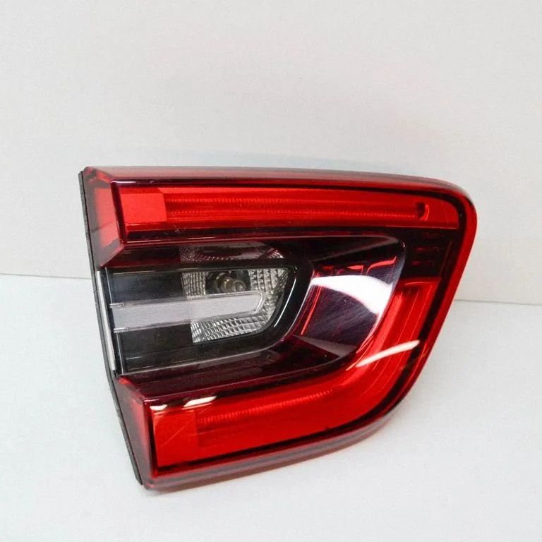 Lampa tylna w klapie – Renault Kadjar (2015-)