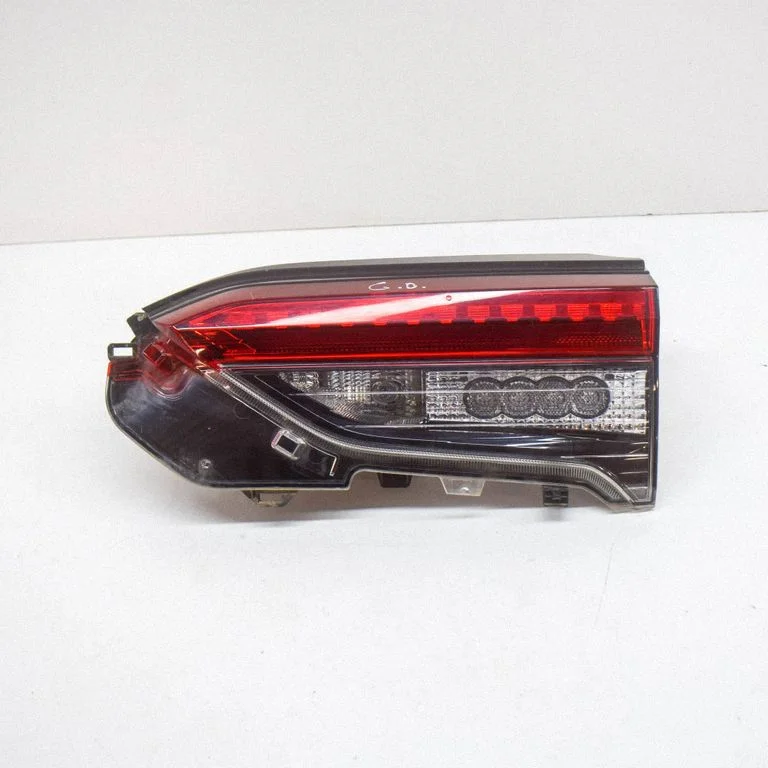Tailgate rear/tail lights – Toyota RAV 4 (XA50) (2018-)