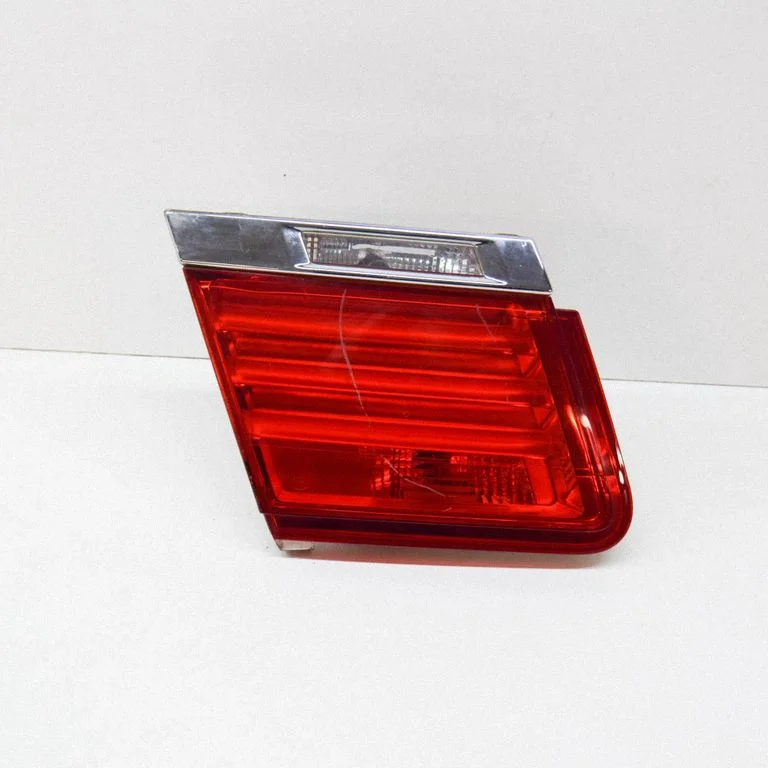 Tailgate rear/tail lights – BMW 7 Series F01 F02 F03 F04 (2008-2016)