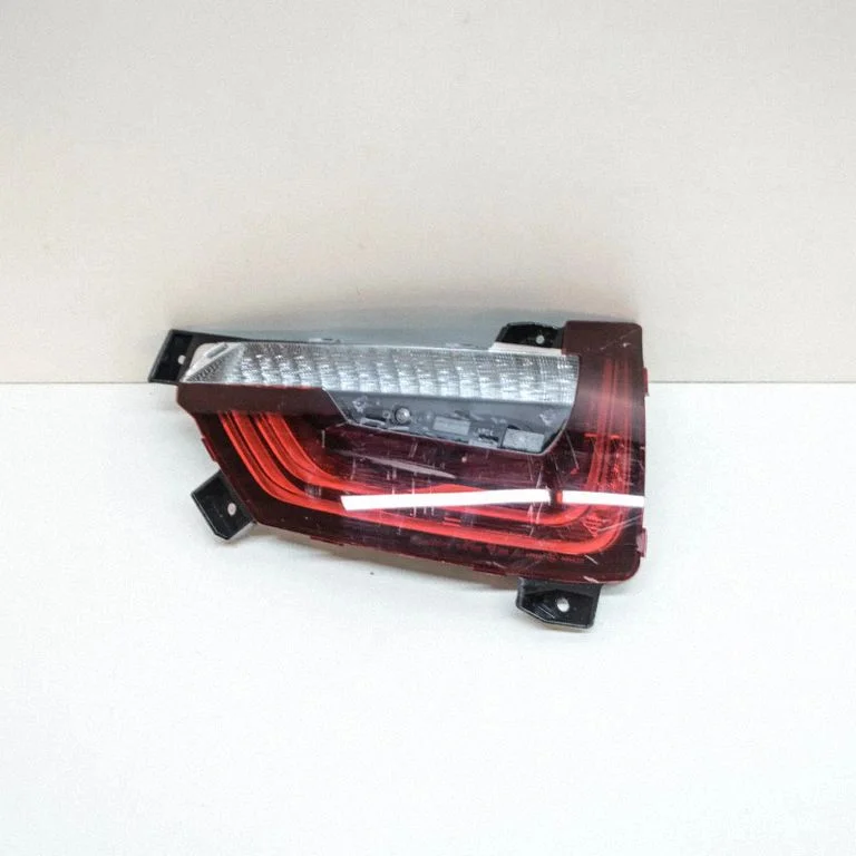 Tailgate rear/tail lights 7389606