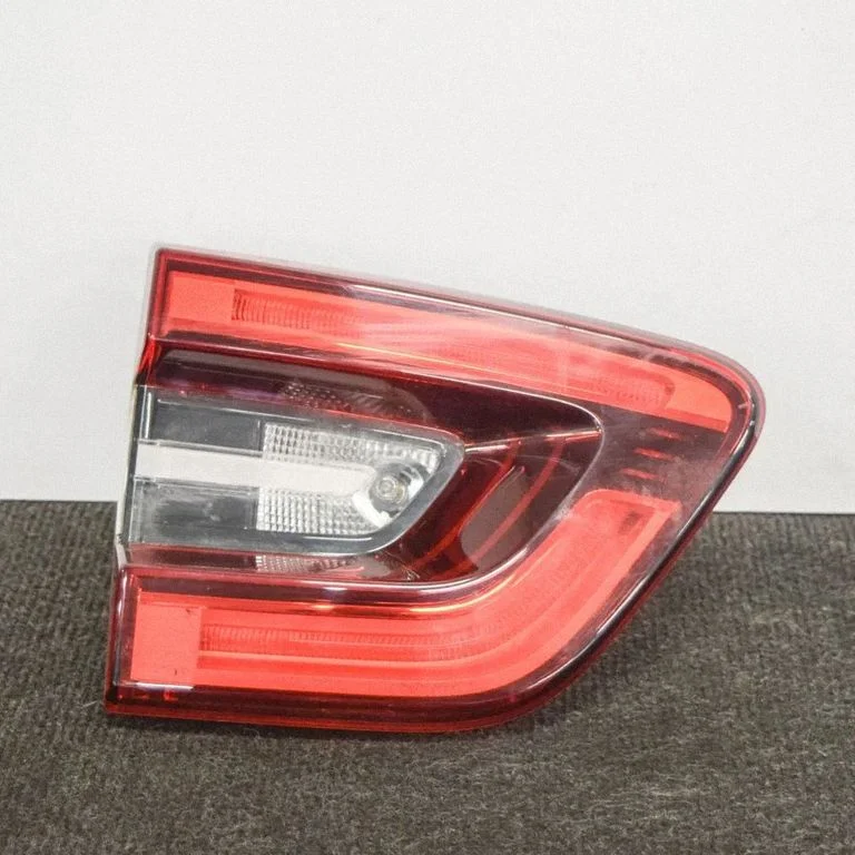 Lampa tylna w klapie – Renault Kadjar (2015-)
