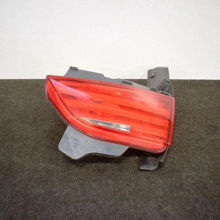 Lampa tylna w klapie 7224230