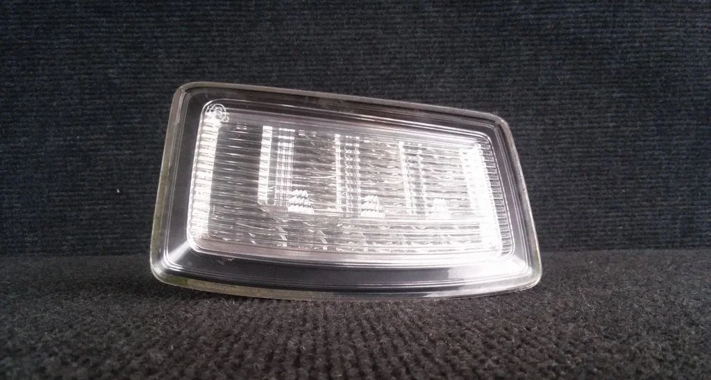 Aizmugurējais lukturis bagāžnieka vākā – Audi A1 (2010-2018)