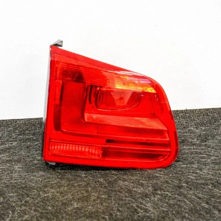 Tailgate rear/tail lights – Volkswagen Tiguan (2007-2016)