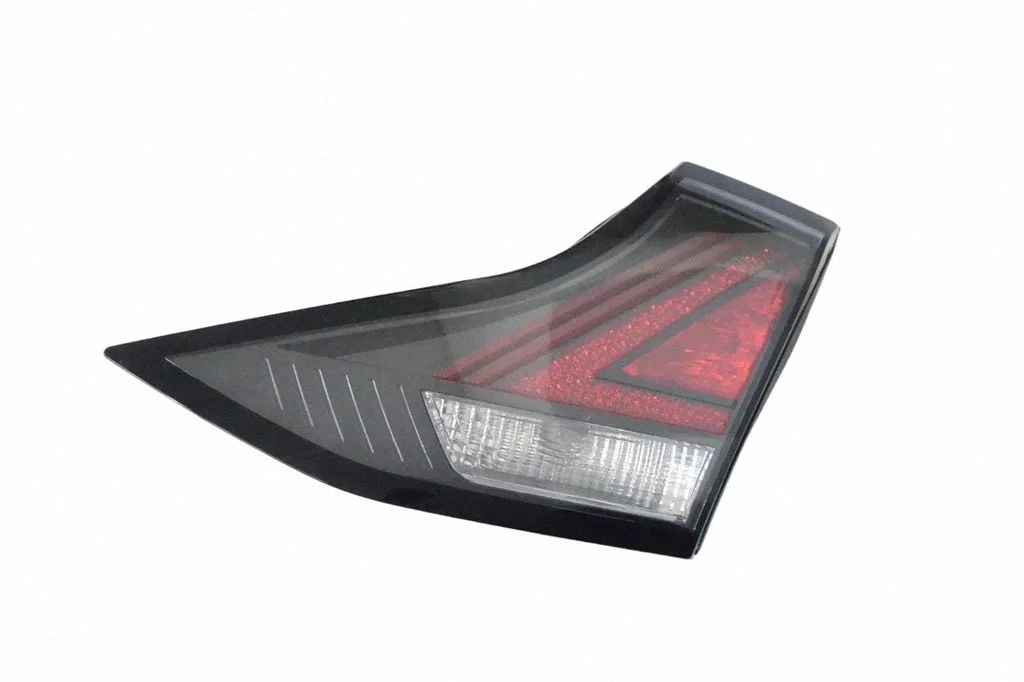Aizmugurējais lukturis bagāžnieka vākā 92404G2200