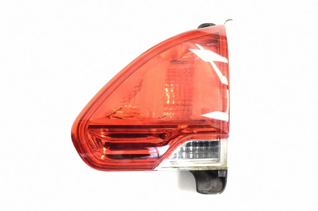 Tailgate rear/tail lights – Peugeot 2008 I (2013-2019)