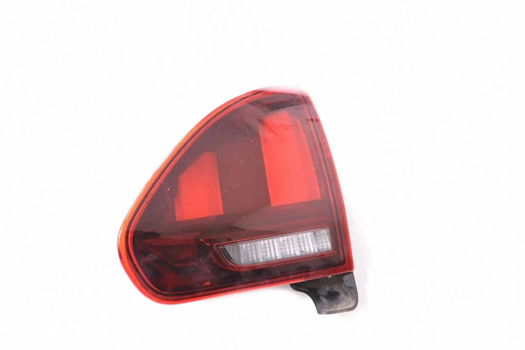 Tailgate rear/tail lights 9814757280