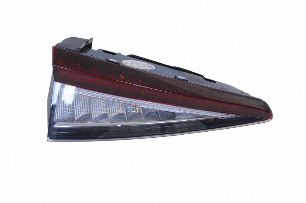 Lampa tylna w klapie 5LG945307A