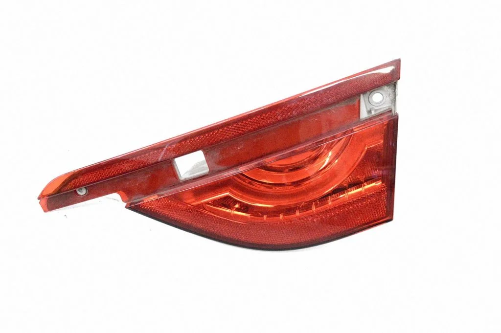 Tailgate rear/tail lights GX6315K272AF
