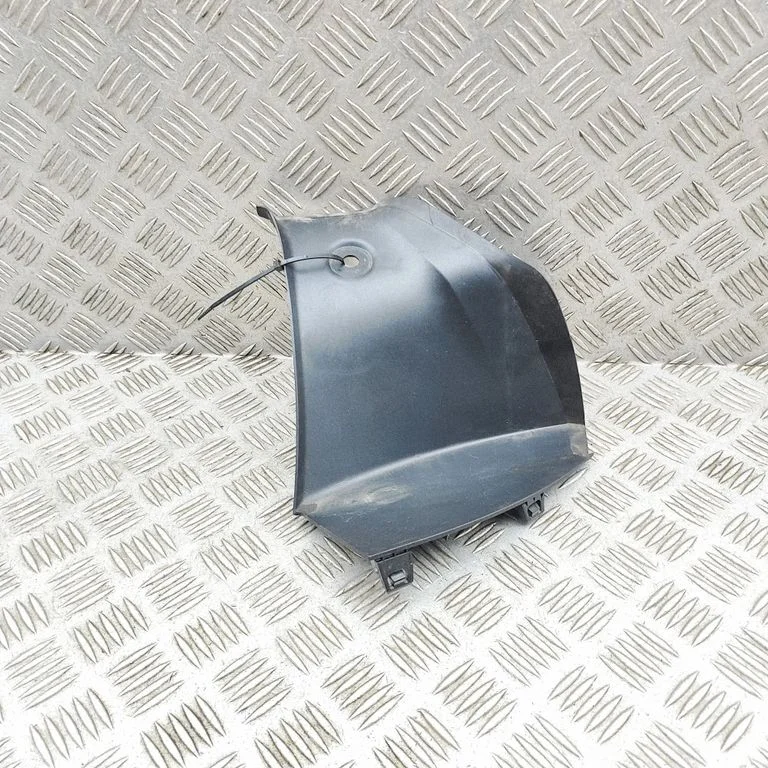 Tagatule liist (dekoorriba) – Tesla Model Y (2020-)