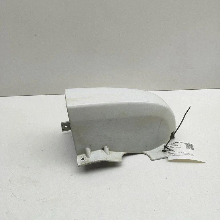 Rear/tail light trim molding 93867941