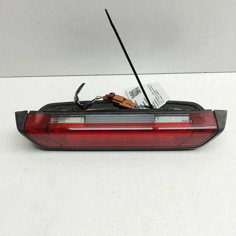Third/center stoplight – Ford Ranger (2019-2022)