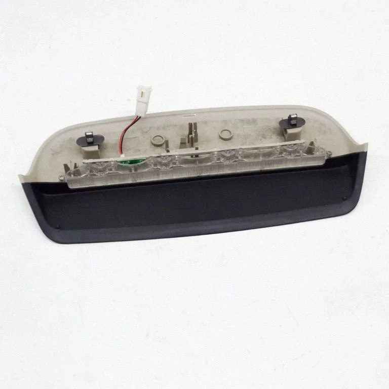 Papildu stopgaismas lukturis 2W9313A613AE