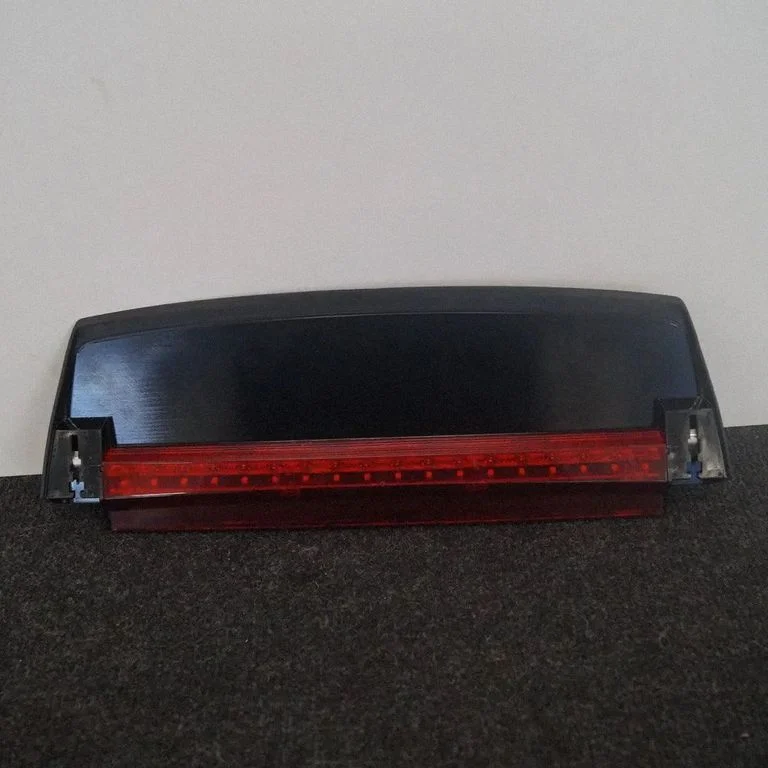 Papildu stopgaismas lukturis – Audi A4 Allroad B8 (2008-2016)