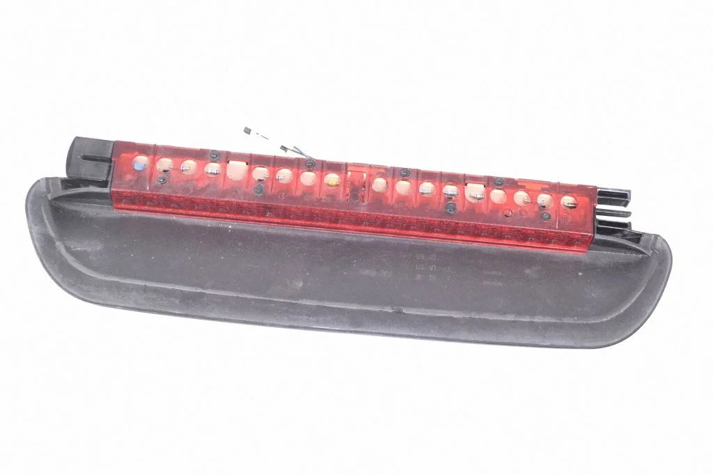 Papildu stopgaismas lukturis – BMW 3. sērija E92 E93 (2005-2014)
