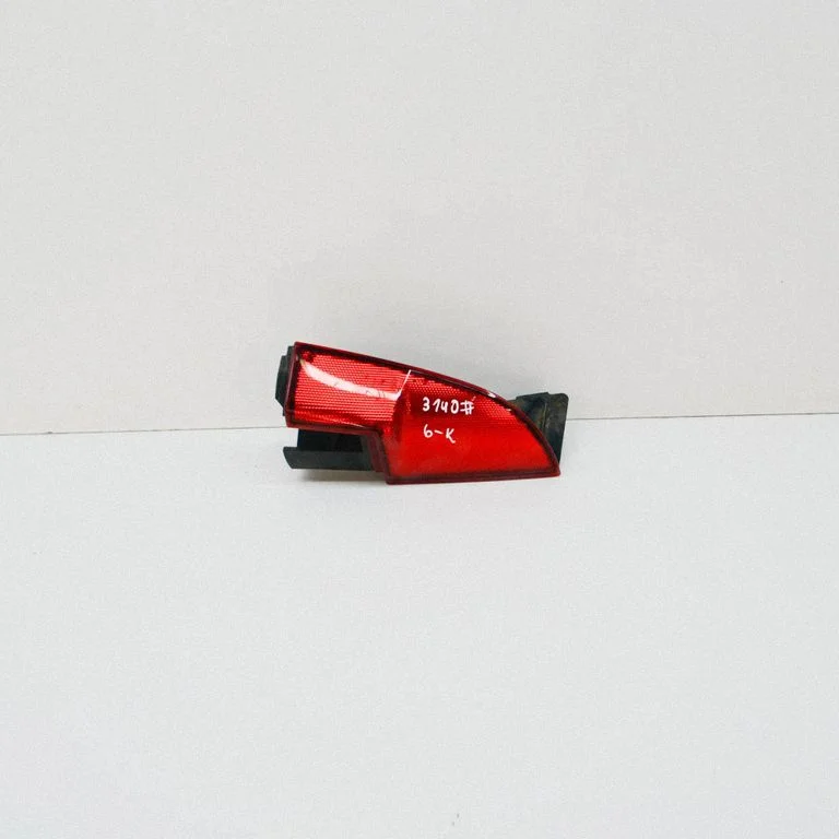 Rear tail light reflector 8XX96466107