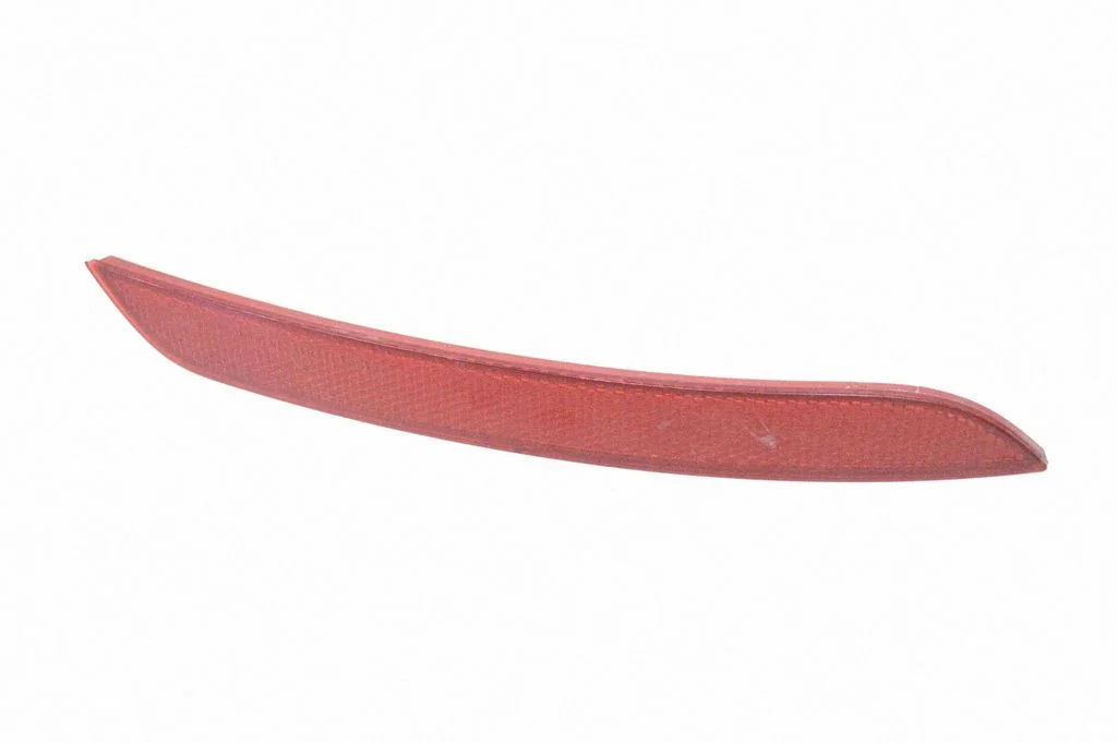 Aizmugurējais atstarotājs – BMW 3. sērija F30 F35 F31 (2012-2018)