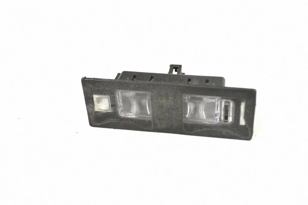 Numura zīmes apgaismojums 8W6943021