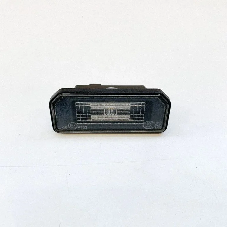 Number plate light 107740800E