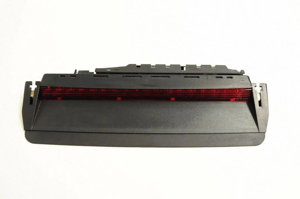 Papildu stopgaismas lukturis – Volkswagen Passat CC (2008-2016)