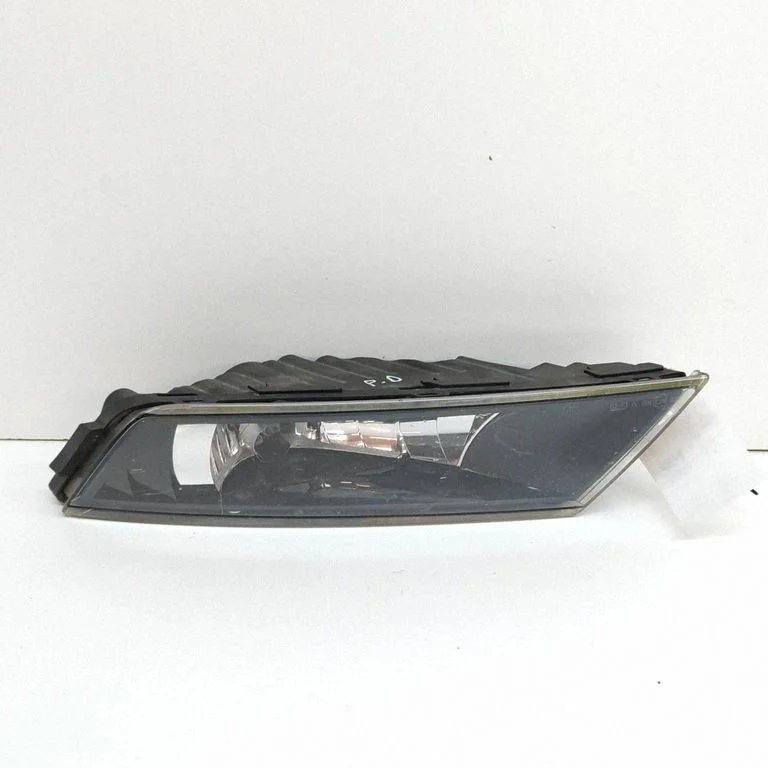 Front fog light – Skoda Superb B8 (3V) (2015-2024)