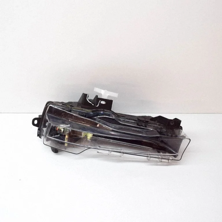 Front fog light 162479700A