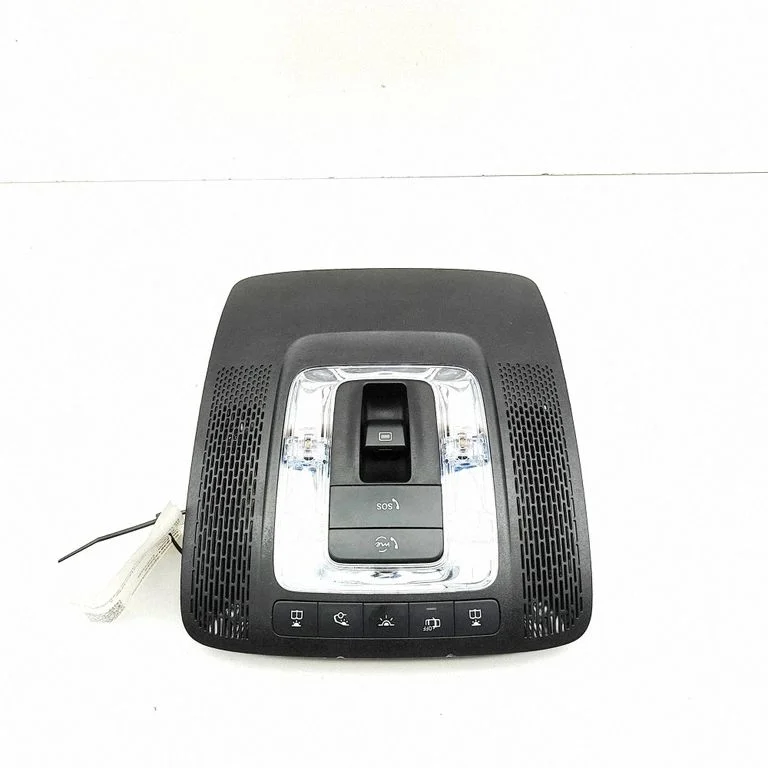 Lampka przednich siedzeń A0009009330