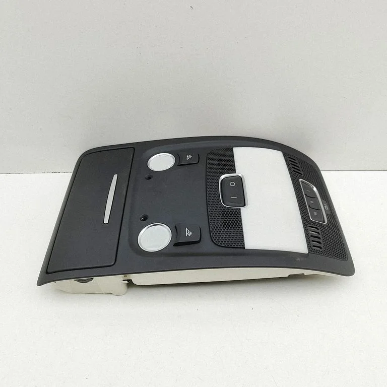 Esiistmete valgustustuli – Audi RS5 (2010-2015)