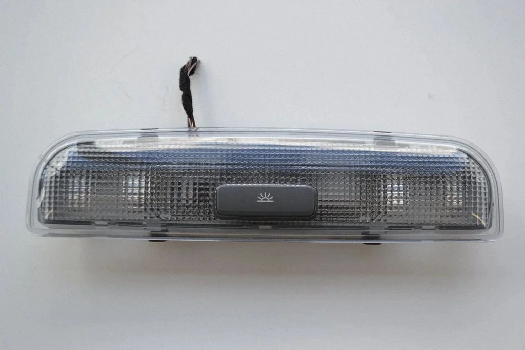 Esiistmete valgustustuli – Audi A3 S3 8P (2003-2012)