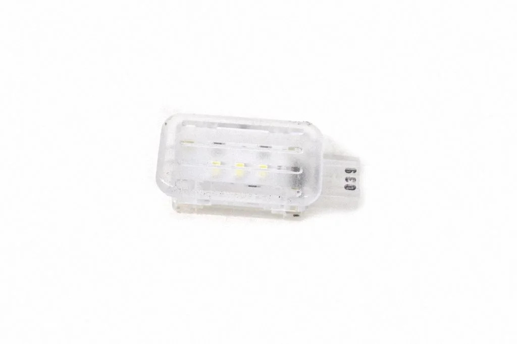 Front seat light CPLA13776