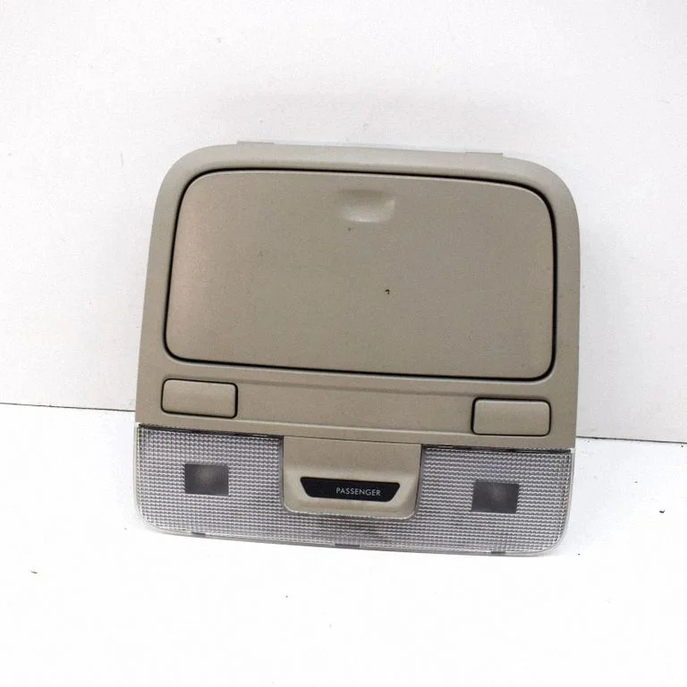 Front seat light – Subaru Outback (2007-2009)
