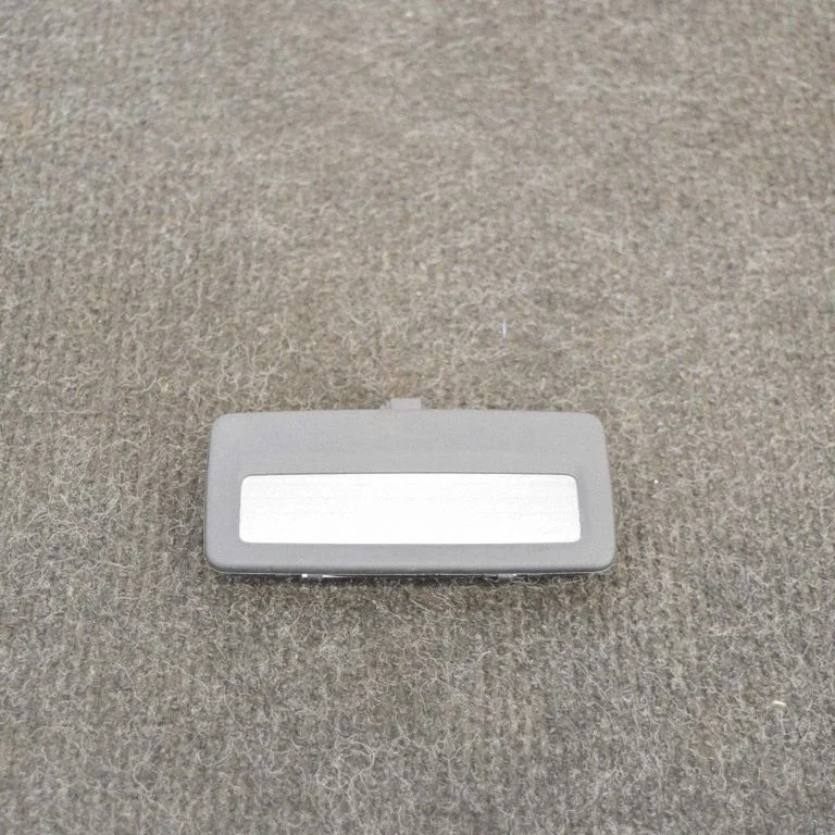 Front seat light 9163764