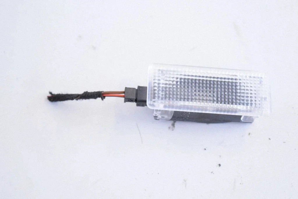 Front seat light 161854