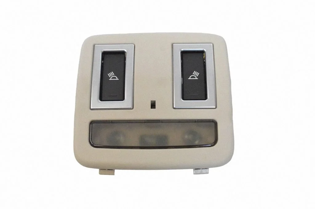Front seat light J9D313776AA