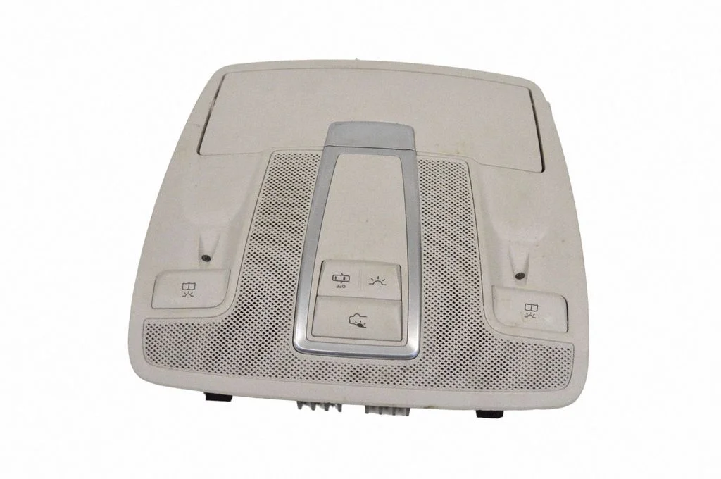 Esiistmete valgustustuli A1669004015