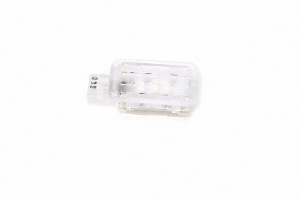 Front seat light JPLA13776